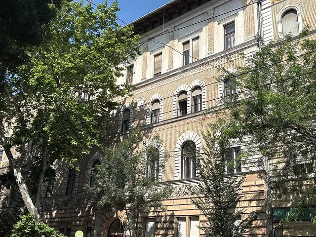Eladó lakás Budapest VI. kerület 94 nm