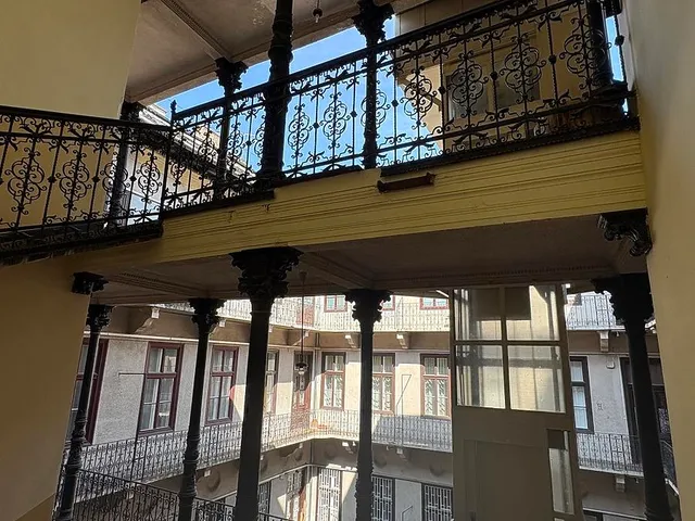 Eladó lakás Budapest VI. kerület 94 nm