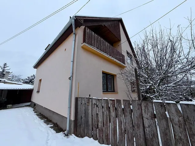 Eladó ház Vác 164 nm