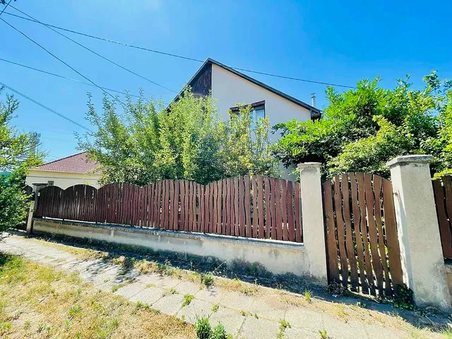 Eladó ház Vác 164 nm