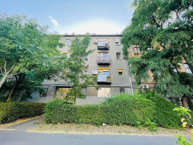 Eladó lakás Budapest VIII. kerület, Századosnegyed 46 nm