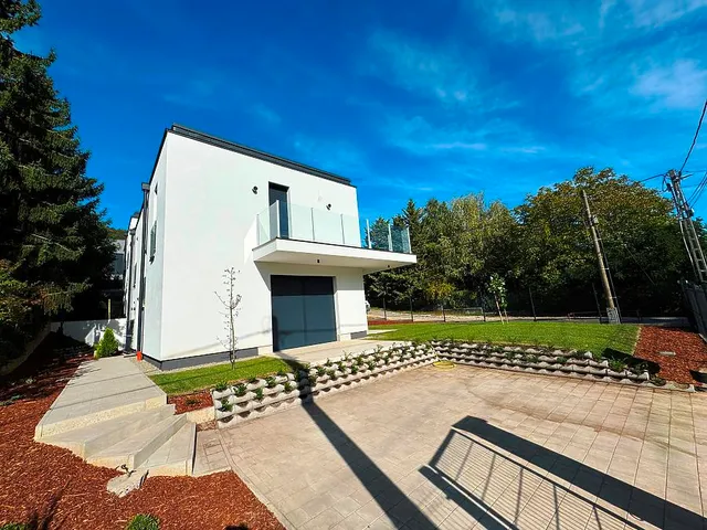 Eladó ház Remeteszőlős 130 nm