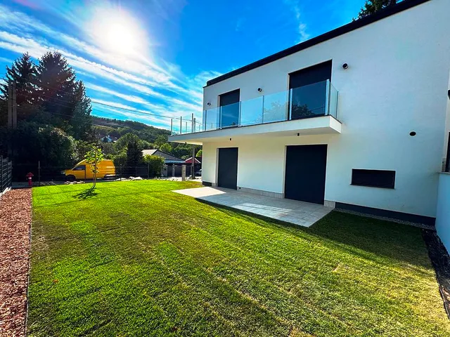 Eladó ház Remeteszőlős 130 nm