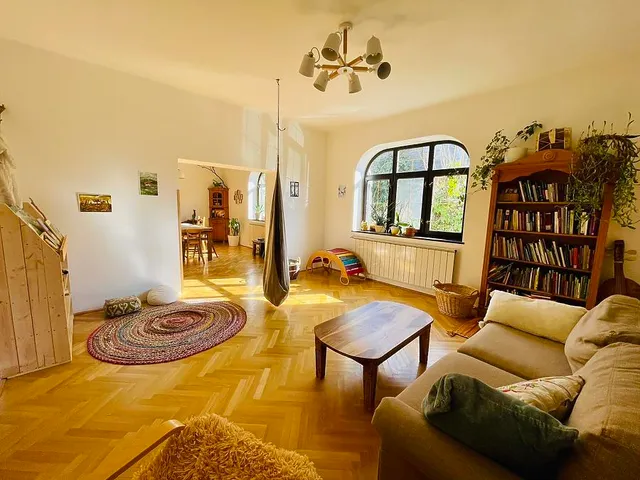 Kiadó ház Vác 203 nm