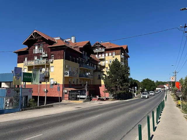 Eladó garázs Budakalász 10 nm