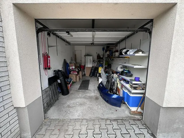 Eladó garázs Budapest IV. kerület, Káposztásmegyer 17 nm