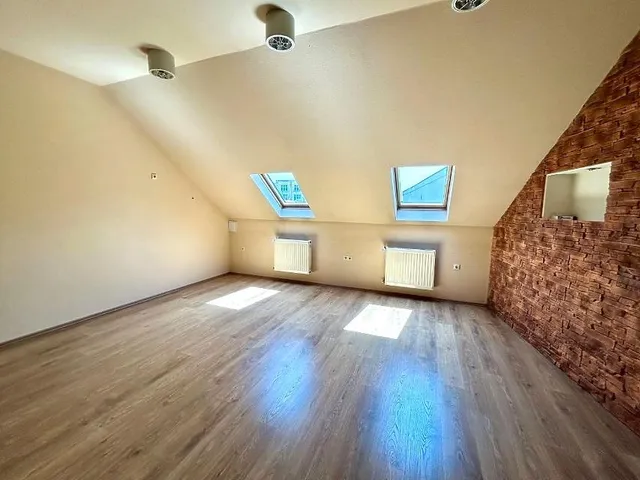 Eladó lakás Budapest XX. kerület 172 nm