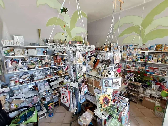 Eladó kereskedelmi és ipari ingatlan Budapest XV. kerület, Rákospalota 102 nm