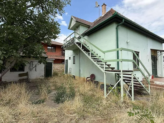 Eladó ház Budapest XVI. kerület, Rákosszentmihály 130 nm