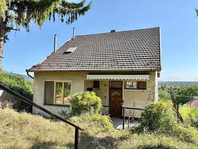 Eladó ház Budakalász 173 nm