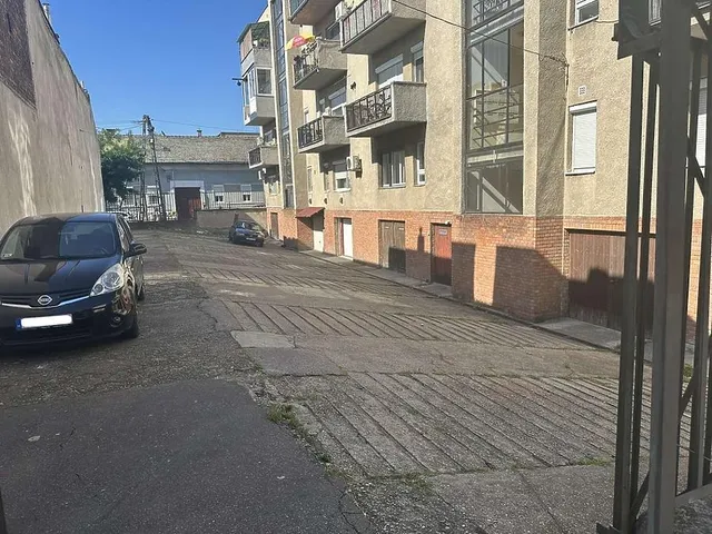 Eladó garázs Budapest IV. kerület, Újpest, Baross utca 47 22 nm