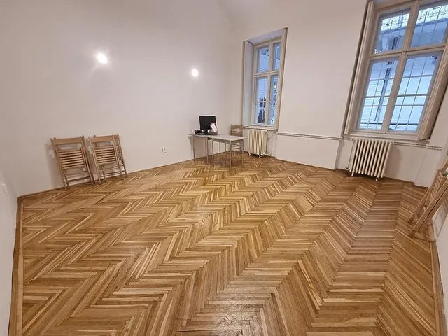 Kiadó kereskedelmi és ipari ingatlan Budapest V. kerület, Belváros 40 nm