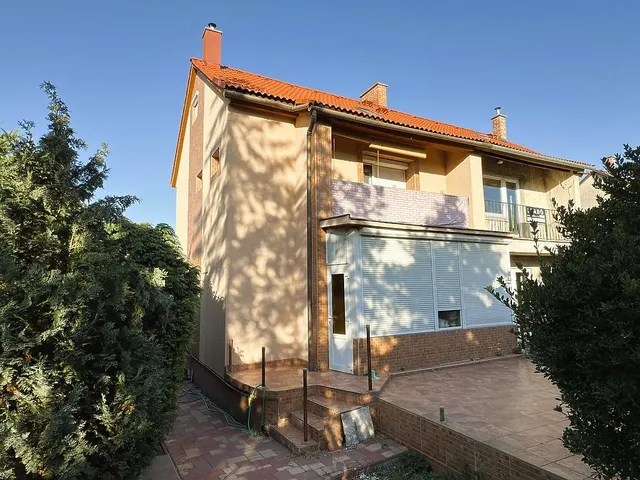Eladó ház Szentendre 160 nm