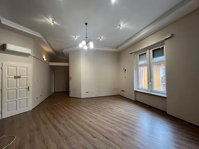 Eladó lakás Budapest VIII. kerület, Corvin negyed 81 nm