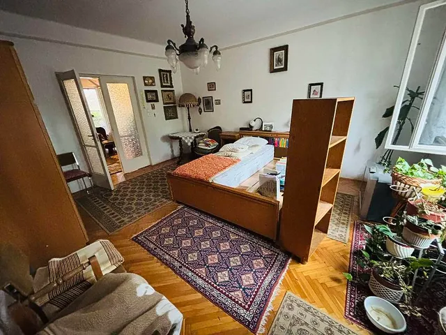 Eladó ház Dunakeszi, Alag 160 nm