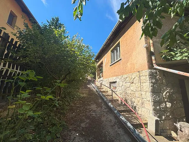 Eladó telek Budapest III. kerület, Csillaghegy 637 nm