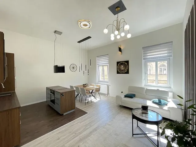 Eladó lakás Budapest VI. kerület 70 nm