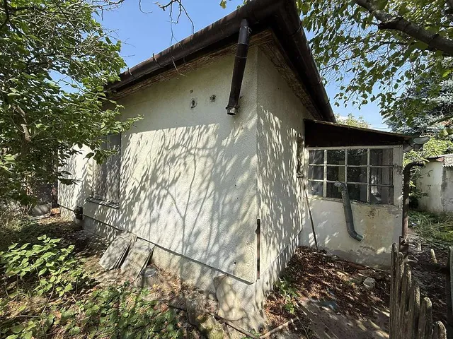 Eladó telek Budapest XVI. kerület, Rákosszentmihály 550 nm