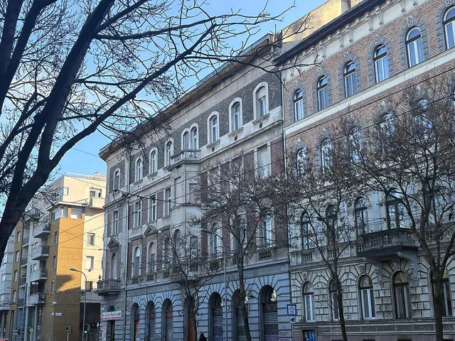 Eladó lakás Budapest VI. kerület 61 nm