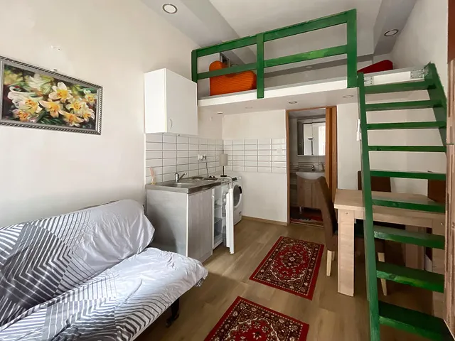 Eladó lakás Budapest VIII. kerület, Népszínháznegyed, Vay Ádám utca 13 nm