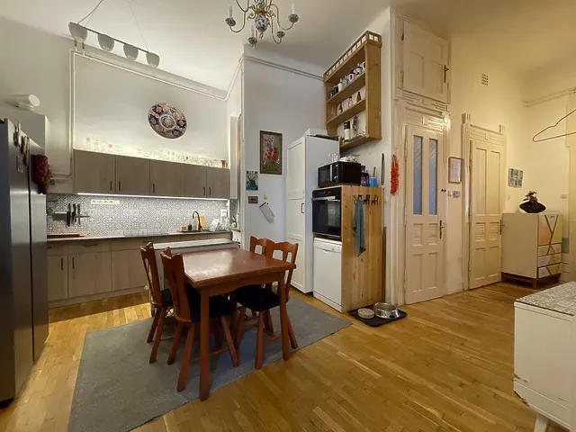 Eladó lakás Budapest VIII. kerület, Palotanegyed, Gyulai Pál utca 116 nm