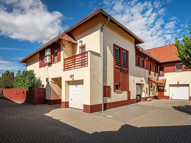 Eladó ház Szentendre 185 nm
