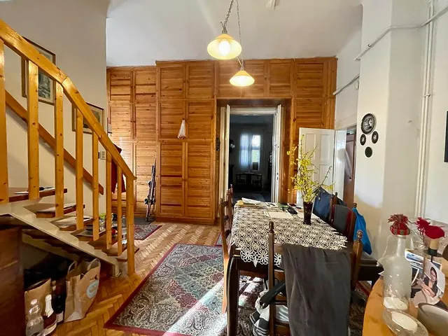 Eladó ház Budapest X. kerület, Óhegy 260 nm
