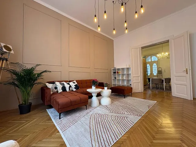Eladó lakás Budapest VI. kerület, Lovag utca 91 nm