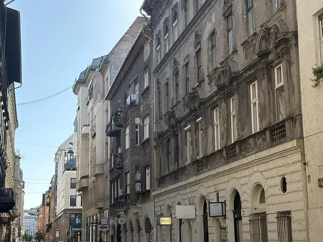 Eladó lakás Budapest VI. kerület 32 nm