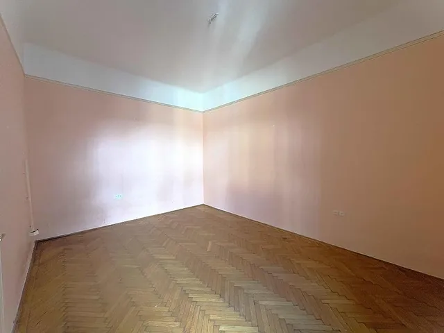 Eladó lakás Budapest VI. kerület, Zichy Jenő utca 32 nm
