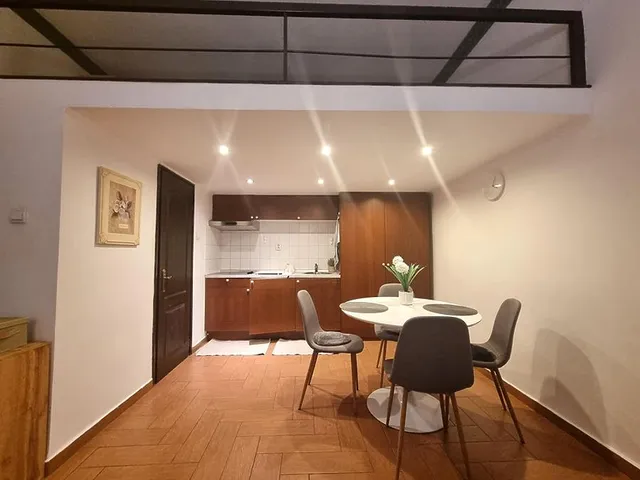Kiadó lakás Budapest VI. kerület 22 nm