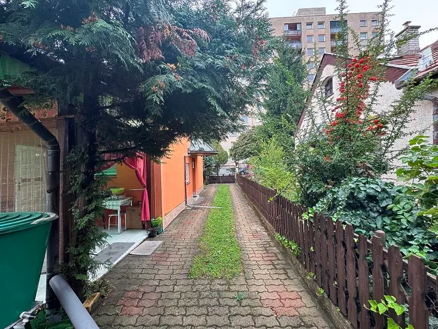 Eladó ház Budapest X. kerület, Újhegy 75 nm