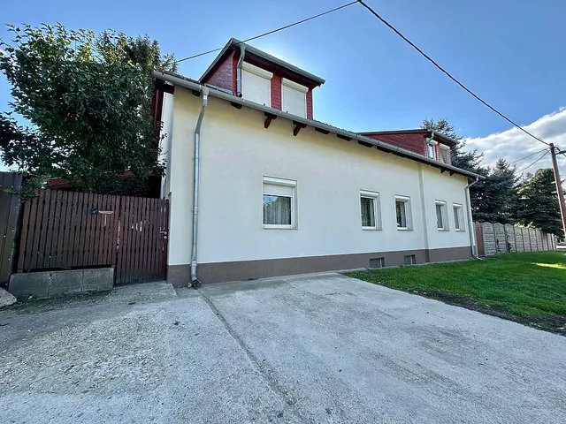 Eladó ház Vác 211 nm