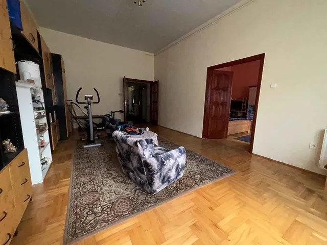 Eladó lakás Budapest VI. kerület, Vörösmarty utca 106 nm