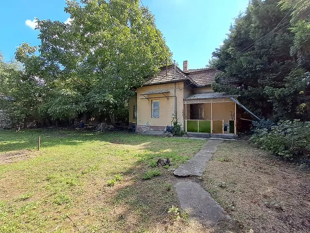 Eladó telek Budapest XVI. kerület, Sashalom 623 nm