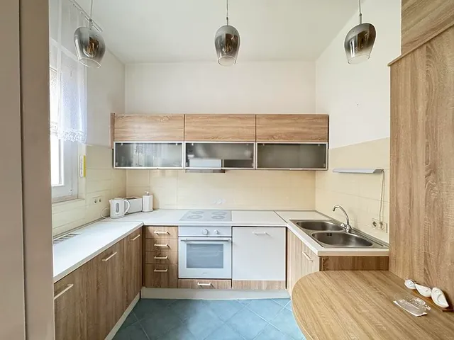 Kiadó lakás Budapest V. kerület, Lipótváros, Galamb utca 115 nm