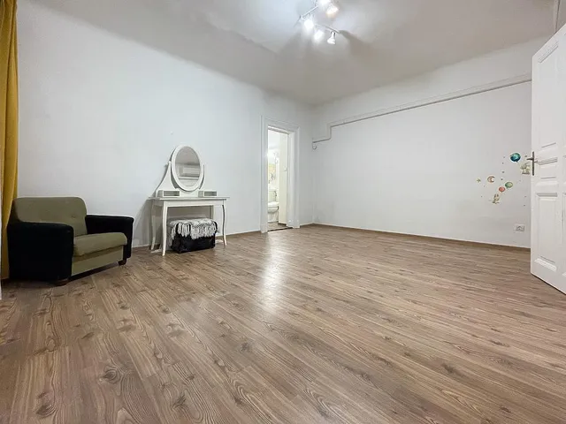 Eladó lakás Budapest VIII. kerület, Palotanegyed, Somogyi Béla utca 70 nm