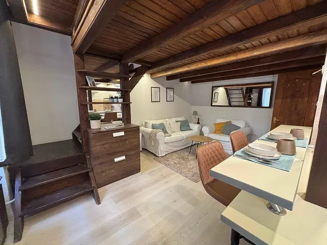Eladó lakás Budapest VI. kerület, Csengery utca 24 nm