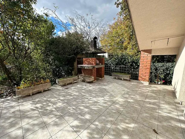 Eladó ház Vác 184 nm