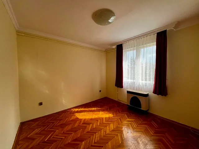 Kiadó lakás Budapest II. kerület, Rózsadomb, Ribáry utca 54 nm