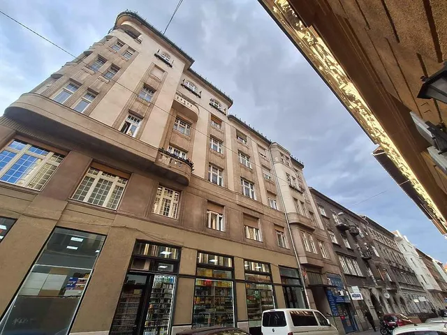 Eladó lakás Budapest VI. kerület 54 nm