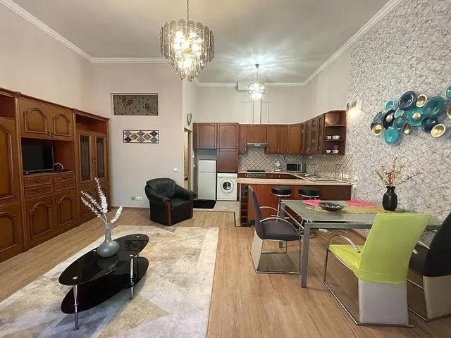 Kiadó lakás Budapest VII. kerület, Király utca 79 nm