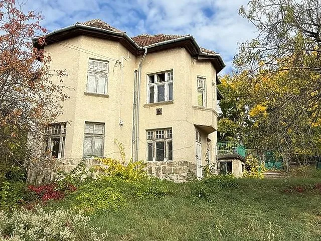 Eladó telek Budapest XI. kerület, Sasad-Sashegy XI. ker., Törcsvár utca 718 nm