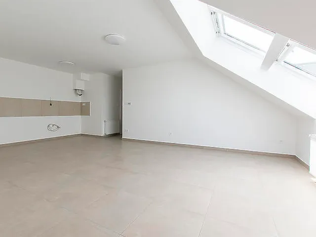 Eladó lakás Szigetszentmiklós, Bajcsy-Zsilinszky utca 75 nm