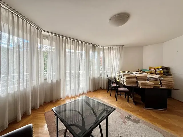 Eladó lakás Budapest II. kerület 98 nm