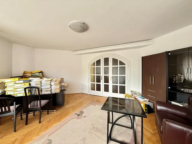 Eladó lakás Budapest II. kerület 98 nm