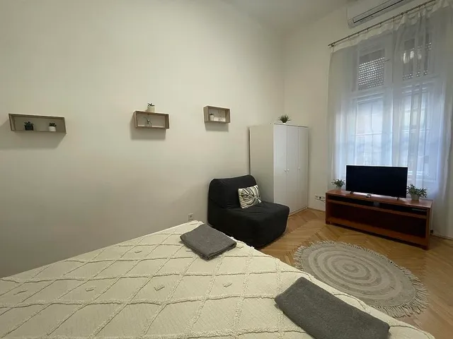 Kiadó lakás Budapest VII. kerület, Dob utca 41 nm