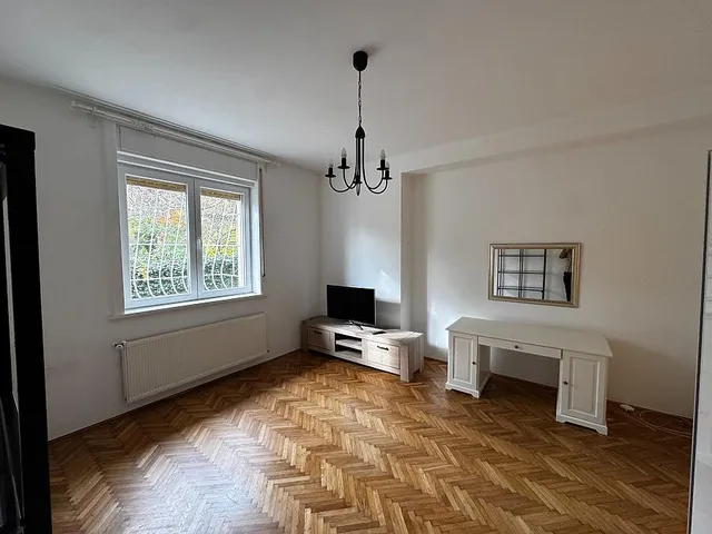 Eladó lakás Budapest XII. kerület, Mártonhegy, Mártonhegyi út 62 nm