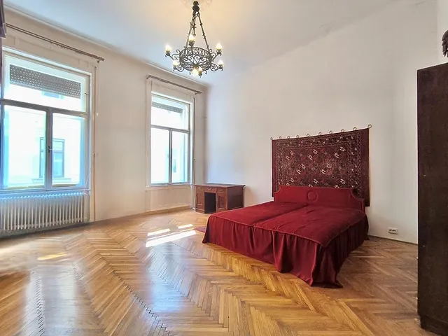 Eladó lakás Budapest II. kerület 122 nm