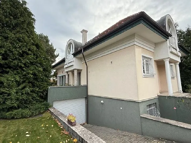 Eladó ház Budapest XI. kerület, Sasad-Sashegy XI. ker. 304 nm